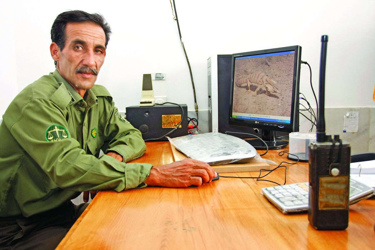 تصاویر | مردی که با یوزپلنگان می دود | سرگذشت مردی شکارچی که با خواندن یک شعر متحول و حامی حیوانات شد