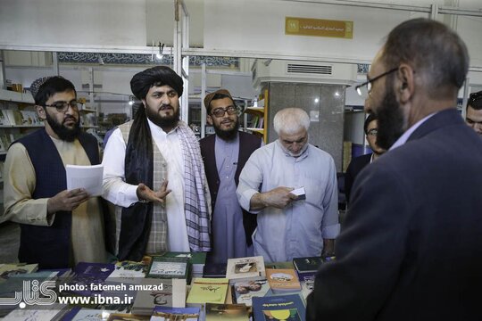 حضور دیپلمات‌های طالبان در نمایشگاه کتاب تهران