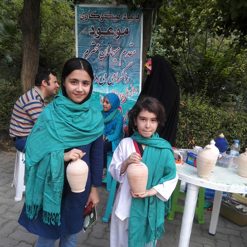 اینجا نیکوکاری آموزش داده میشود | دورهمی کوچکترین نیکوکاران پایتخت