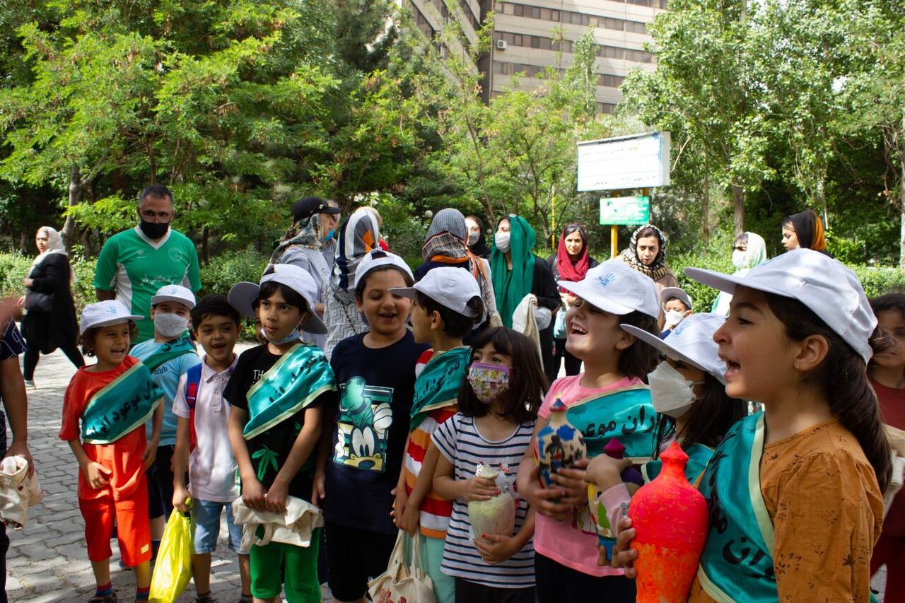 اینجا نیکوکاری آموزش داده میشود | دورهمی کوچکترین نیکوکاران پایتخت