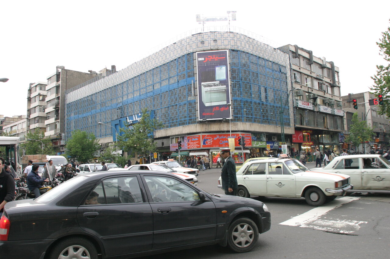 خودروهای متفقین از کدام جاده تهران عبور میکردند؟ | آشنایی با چند گذرگاه قدیمی؛ از پارک مختارالسلطنه تا کوچه وستاهل