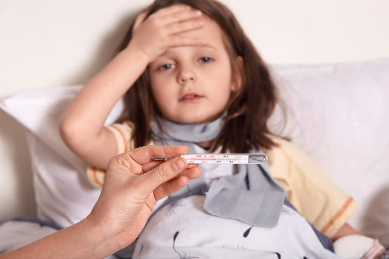 درمان سریع و خانگی سرفه کودکان | نشانه‌ های سرفه عفونی را بشناسید