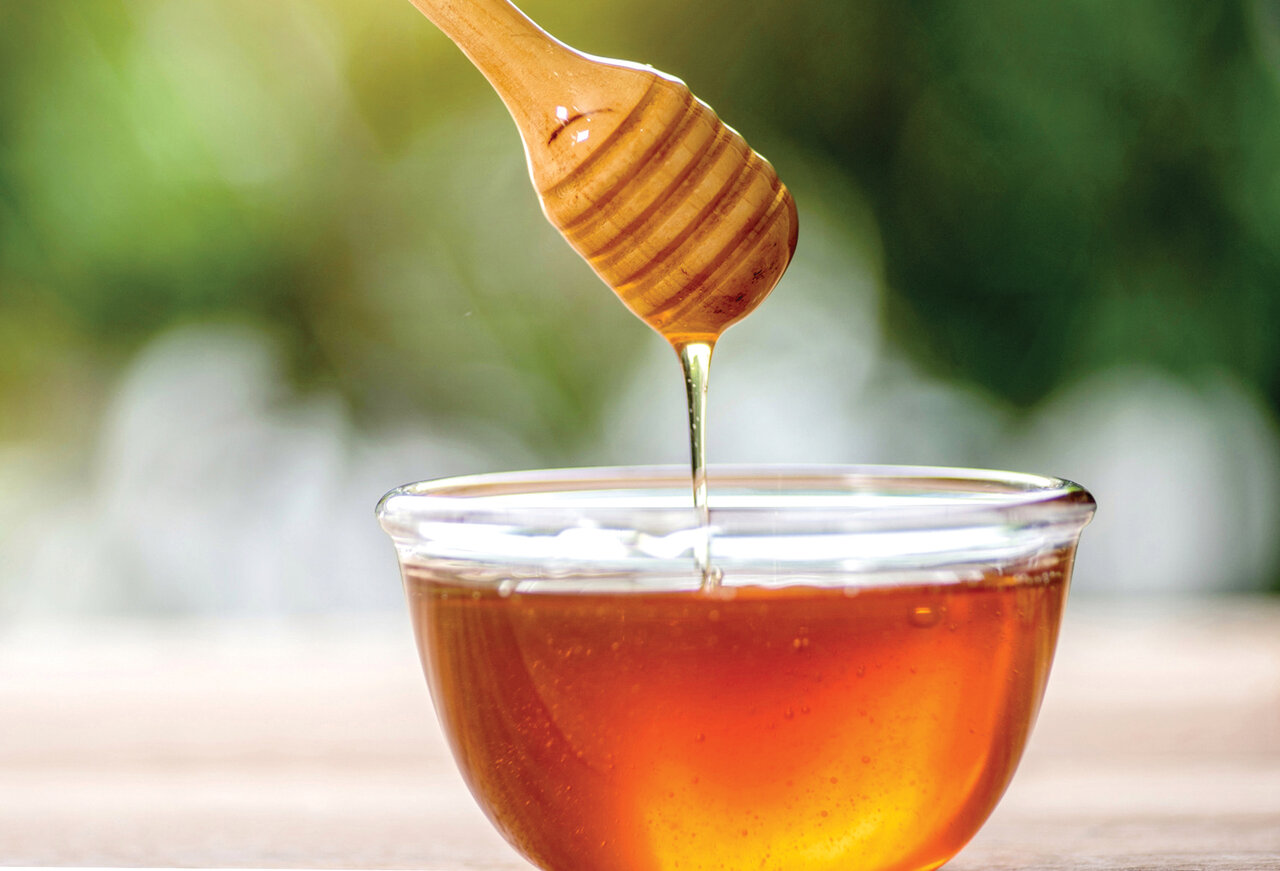 با این روش برای همیشه از دردسر لبهای خشک و ترک خورده رها شویم