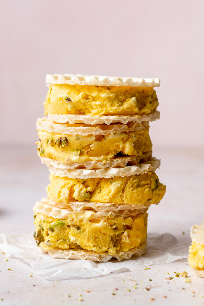 طرز تهیه بستنی خوشمزه در خانه | ۵ نکته مهم برای تهیه بستنی سنتی زعفرانی