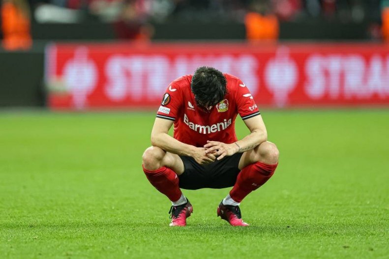 تصاویر | چهره متفاوت سردار آزمون | پیام ستاره ایرانی به سرمربی لورکوزن