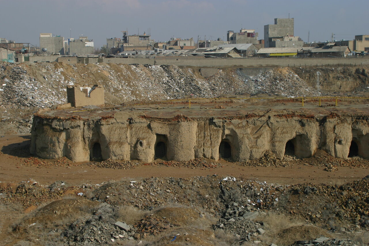 روزهای تاریک پیش از روشن شدن کورهها | خردهروایتهایی درباره زندگی مورچهوار تهرانیها