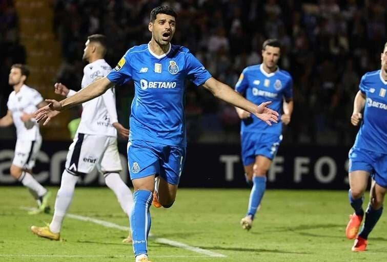 پیشنهاد دیوانه وار و ۱۵۰۰،۰۰۰،۰۰۰،۰۰۰ تومانی برای مهدی طارمی | بزرگترین وسوسه مالی ستاره ایرانی پورتو طارمی