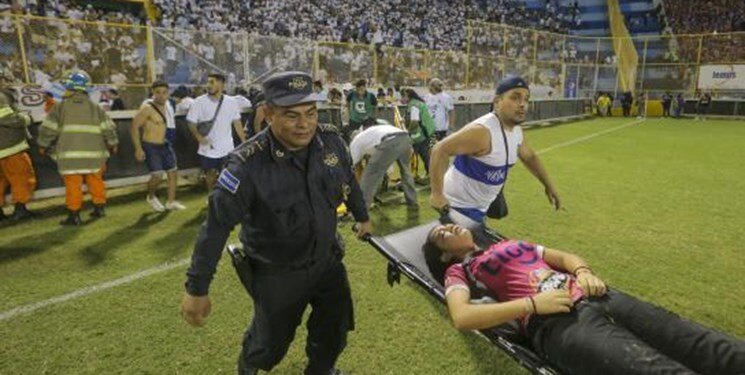تصاویر | فاجعه مرگبار فوتبالی | کشته‌ها و مجروحان در حادثه تلخ السالوادور به ۱۱۲ نفر افزایش یافت