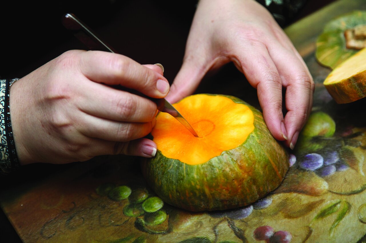 راهحلی برای تنوع میز غذای شما | چگونه یک خورش کدوی خیلی خاص درست کنیم؟