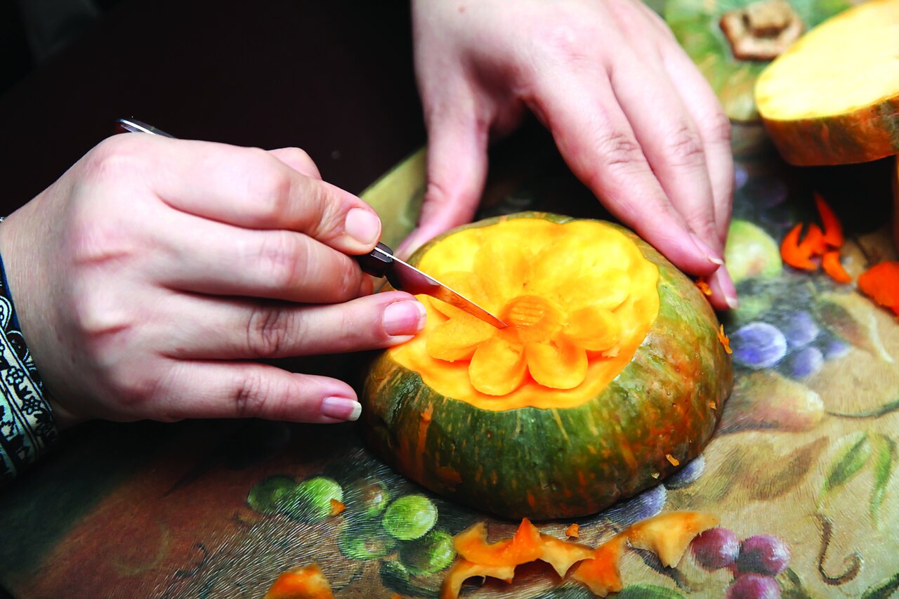 راهحلی برای تنوع میز غذای شما | چگونه یک خورش کدوی خیلی خاص درست کنیم؟