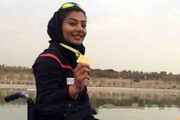 عکس | هدیه شگفت‌انگیز مسئولان به سارا عبدالملکی به خاطر مدال نقره! | منتظر فلاسک چای می‌مانم!