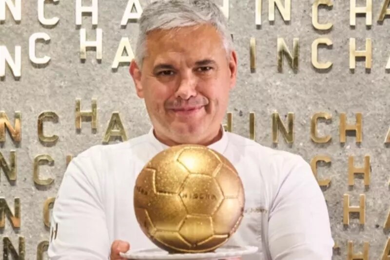 عکس | توپ طلا در رستوران مسی خورده شد! | جذابترین محصول آشپز اسپانیایی