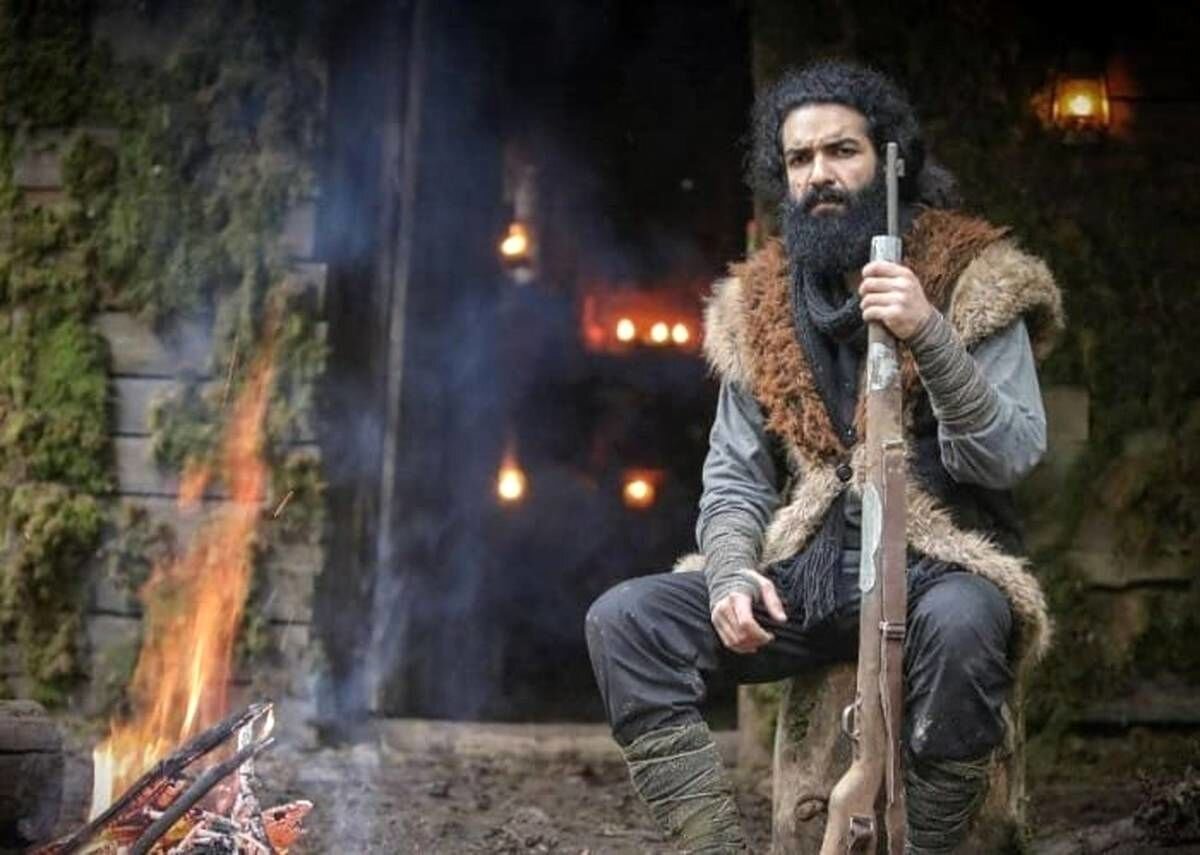 عاشق کاری که میکنی باش| ۵ تا از دندههایم سر صحنه شکست| رقابت تلویزیون با پلتفرمها عادلانه نیست