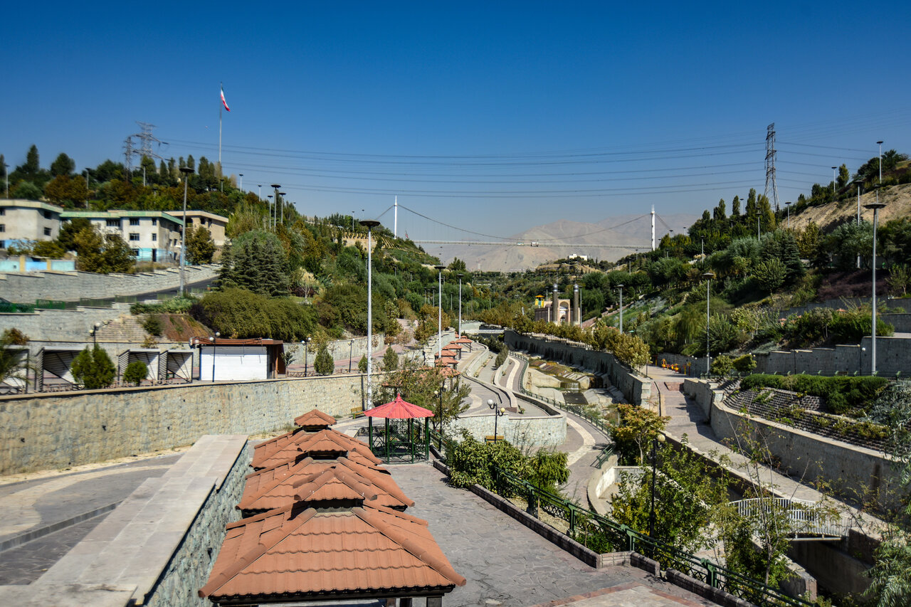 پل معلق آسمان تهران کجاست؟