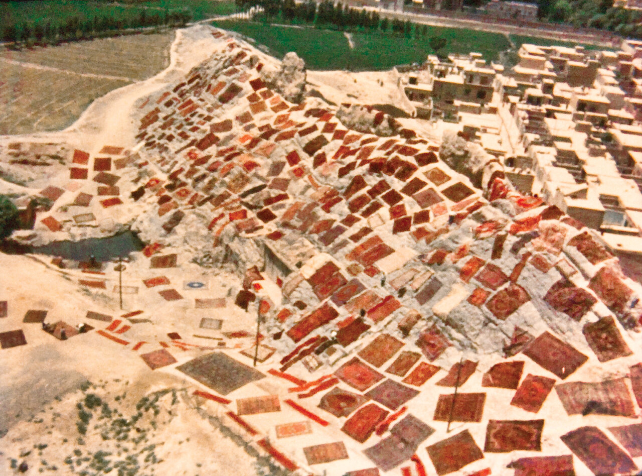 داشتن خانهای در اصفهان رویای کارگردان نامدار فرانسوی | او با باد صبا عاشق ایران شد |
نقد عجیب دولت محمدرضا شاه پهلوی به یک مستند ماندگار تاریخ ایران!