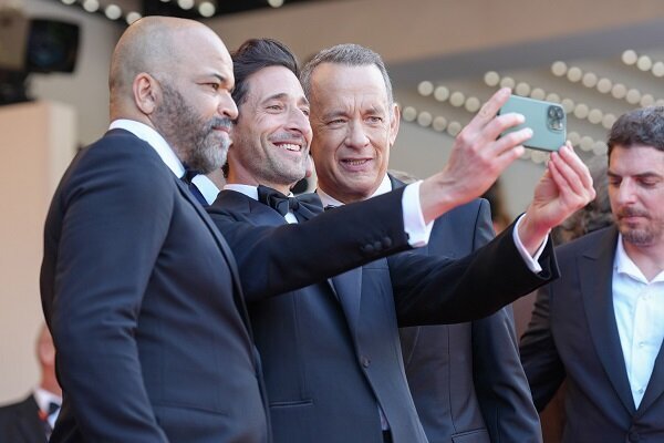 اسکارلت جوهانسون در نقش یک هنرپیشه پرزرق و برق هالیوودی | این فیلم در کن تشویق شد