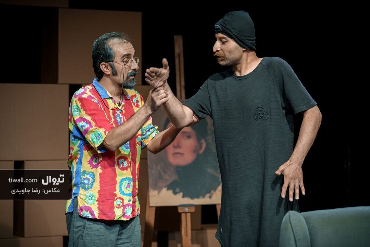 خوشدلان در ایرانشهر، کورها در عمارت ارغوان