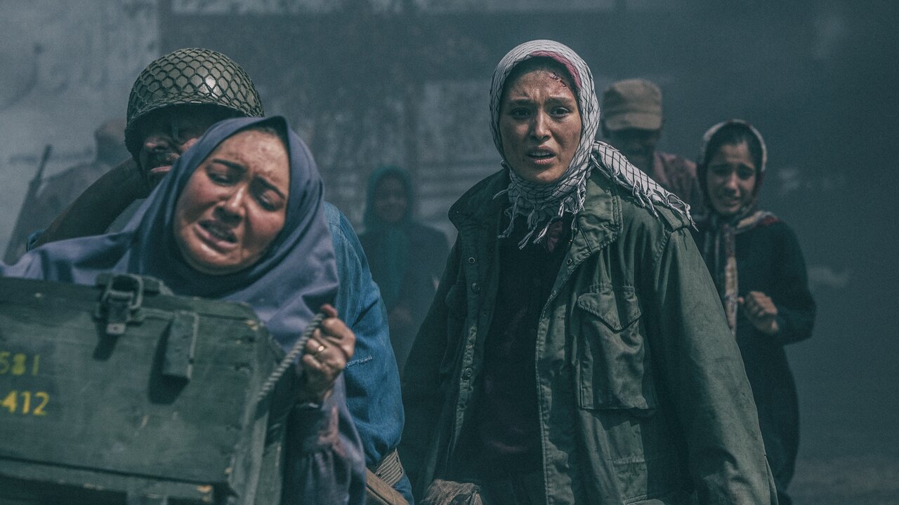 تصاویر | نیکی کریمی در خط مقدم جبهه | هندیها به این فیلم جایزه دادند