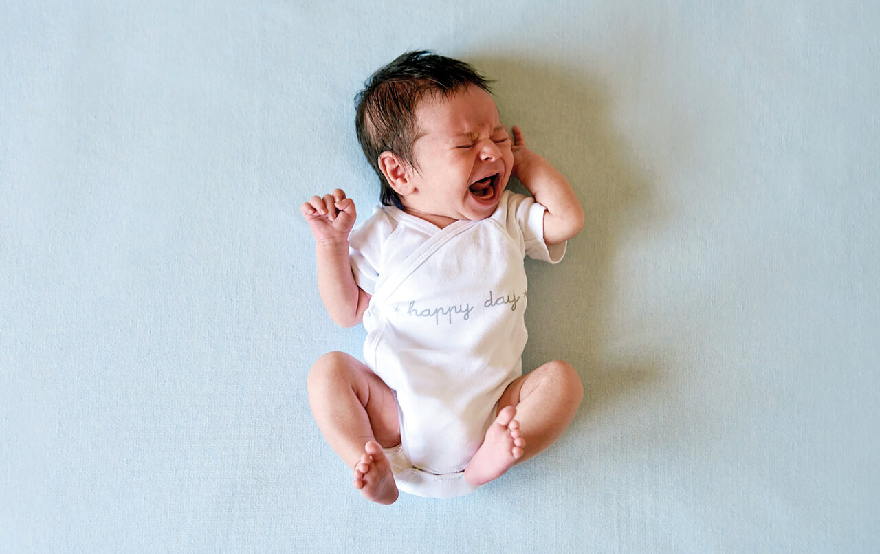 چرا نوزادان گریه میکنند؟