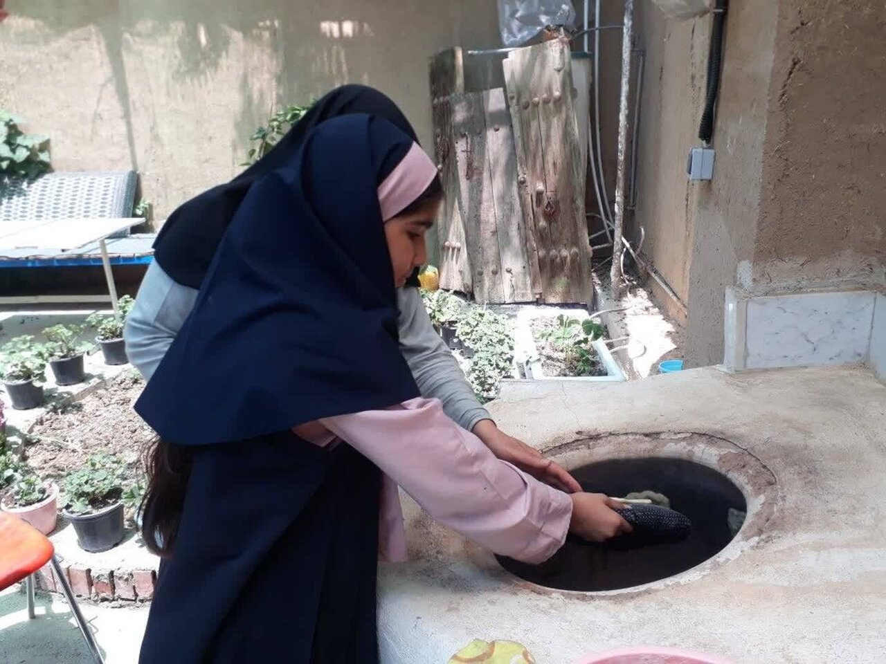 کمپین دهههشتادیها در حمایت از کودکانکار و بیماران سرطانی | این دستها بوی ایثار و ازخودگذشتگی میدهند