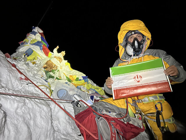 جنازههای زنده در مسیر صعود به اورست! | ماجراجویی ترسناک یک ایرانی در فتح بلندترین قله جهان!