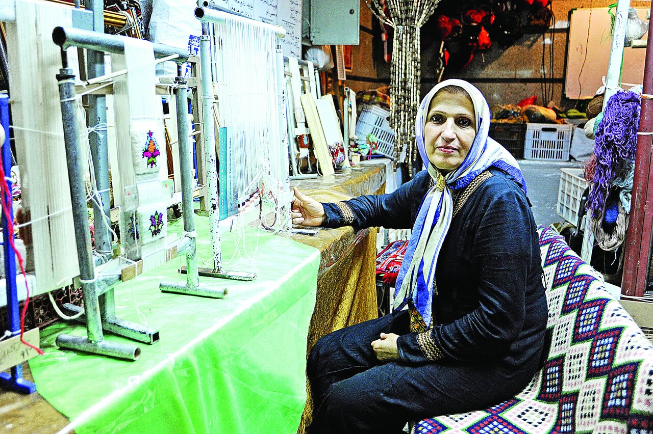 گرههای طرح و نقش بر تار و پود توانمندی | گزارشی از خانه کارآفرینی محله آگاهی