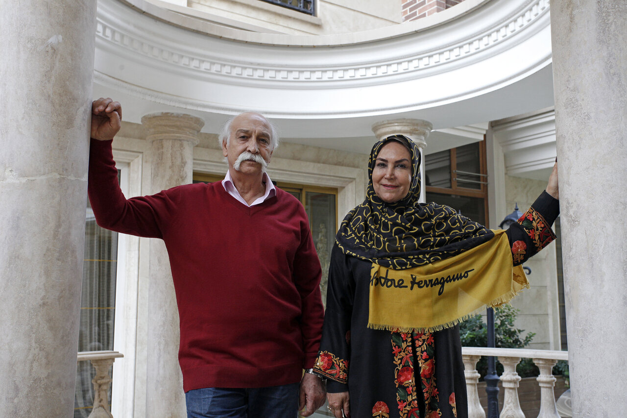 بازیگران تلویزیون دستمزد نجومی میگیرند؟| درونش خودمان را کشته و سوزانده و بیرونش مردم را| بازیگران بزرگ شکست خوردهاند؟