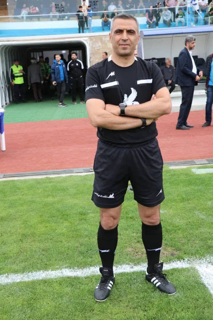 خداحافظی داور دربی در بازی استقلال و پرسولیس