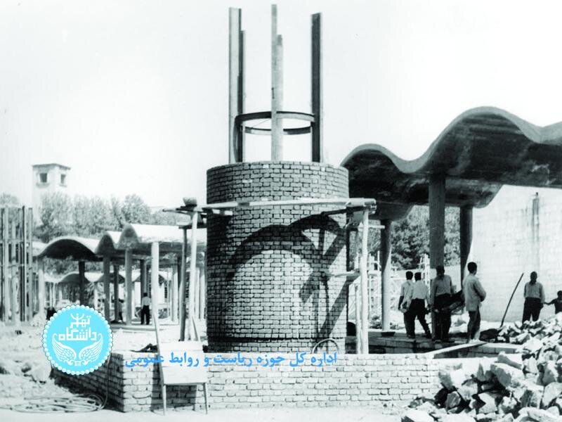 کپیکاری مهندسان از مسجد معروف اصفهان در دانشگاه تهران