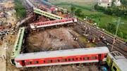تصاویر | فاجعه برخورد مرگبار قطارها در هند ؛ ۳۰۰ نفر کشته شدند | ۱۰۰۰ زخمی و ادامه جستجوها