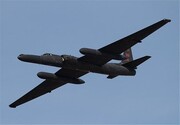 تصاویر لحظه رهگیری هواپیمای جاسوسی آمریکا توسط جنگنده چینی