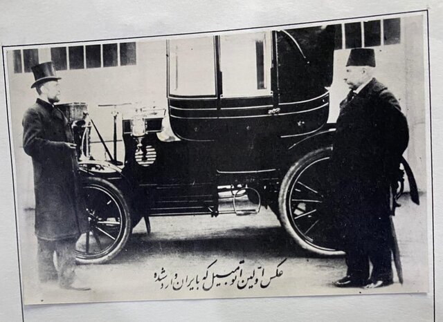 مستند باورنکردنی حمل چراغ راهنمایی در کولهپشتی ماموران