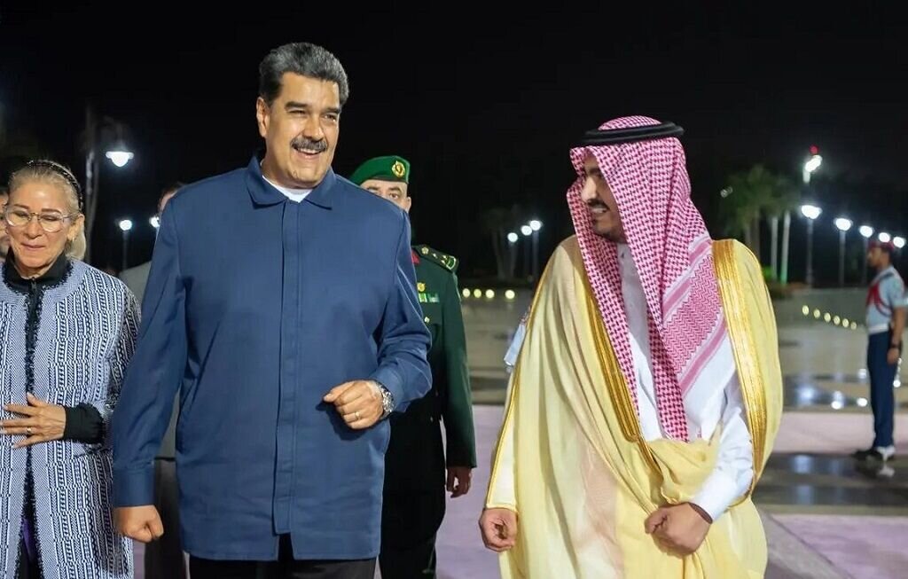 مادورو در سفر اعلام نشده وارد عربستان شد