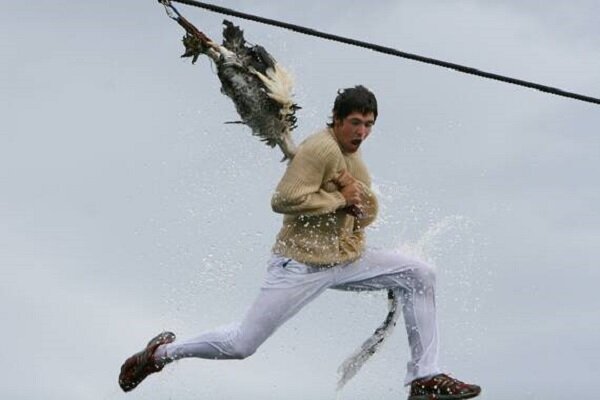 تصاویر (۱۸+) | جشنهای وحشیانه حیوان آزاری در اسپانیا | غازکشان دربیلبائو