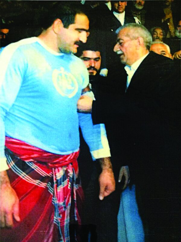 قویترین مرد جهان ساکن محله فروزش بود | ببخش «حق سفره» به آسایشگاه جذامیهای مشهد//