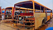 ببینید | خط تولید اتوبوس در پاکستان در یک مکانی عجیب
