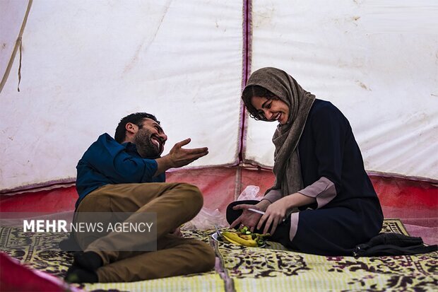 تصاویر | ماجرای حسام محمودی و شغل کاذبی که در این فیلم دارد | کاش حلالمان کن ...