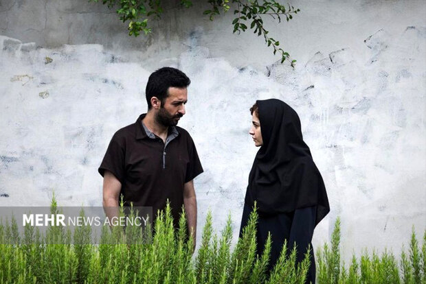 تصاویر | ماجرای حسام محمودی و شغل کاذبی که در این فیلم دارد | کاش حلالمان کن ...