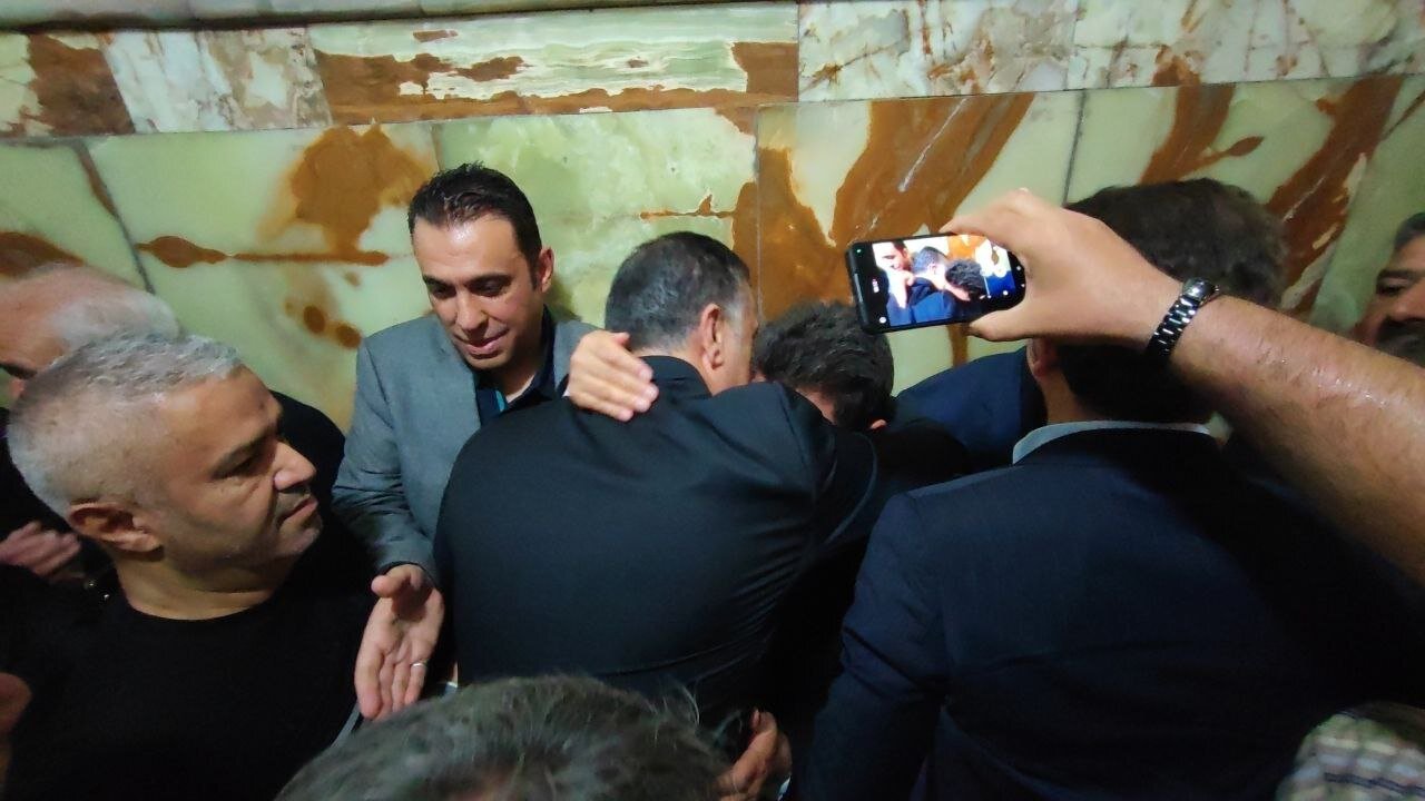 تصاویر | موبایلها آماده! علی دایی میآید | پاسخ مثبت به جانشین یحیی در پرسپولیس؟