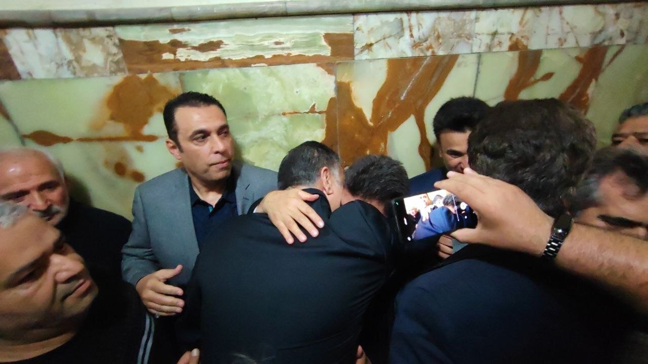 تصاویر | موبایلها آماده! علی دایی میآید | پاسخ مثبت به جانشین یحیی در پرسپولیس؟