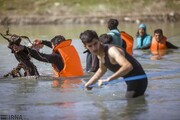 تصاویر لحظه دلهره‌آور نجات جوان غرق شده در سد بوکان