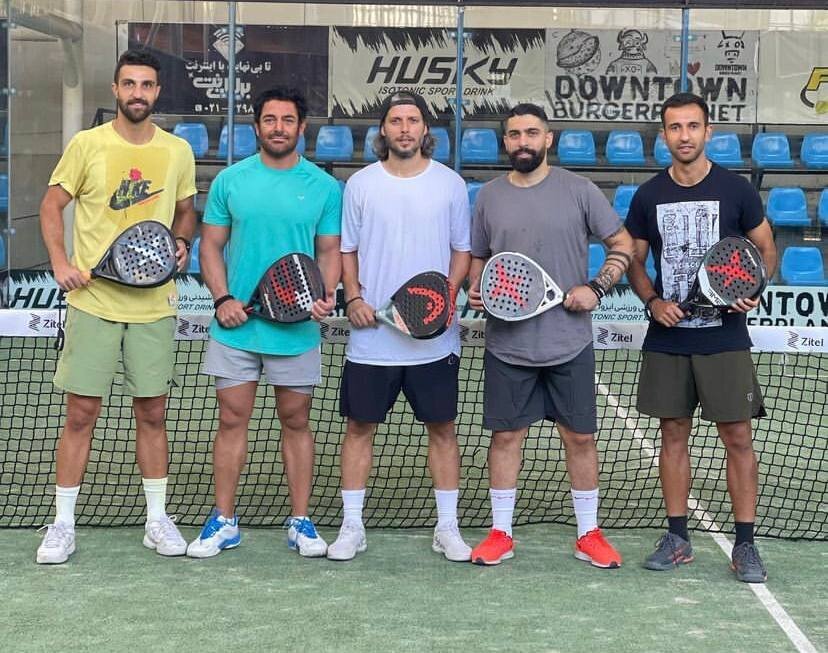 عکس | محمدرضا گلزار وسط پرسپولیسیها و استقلالیها!