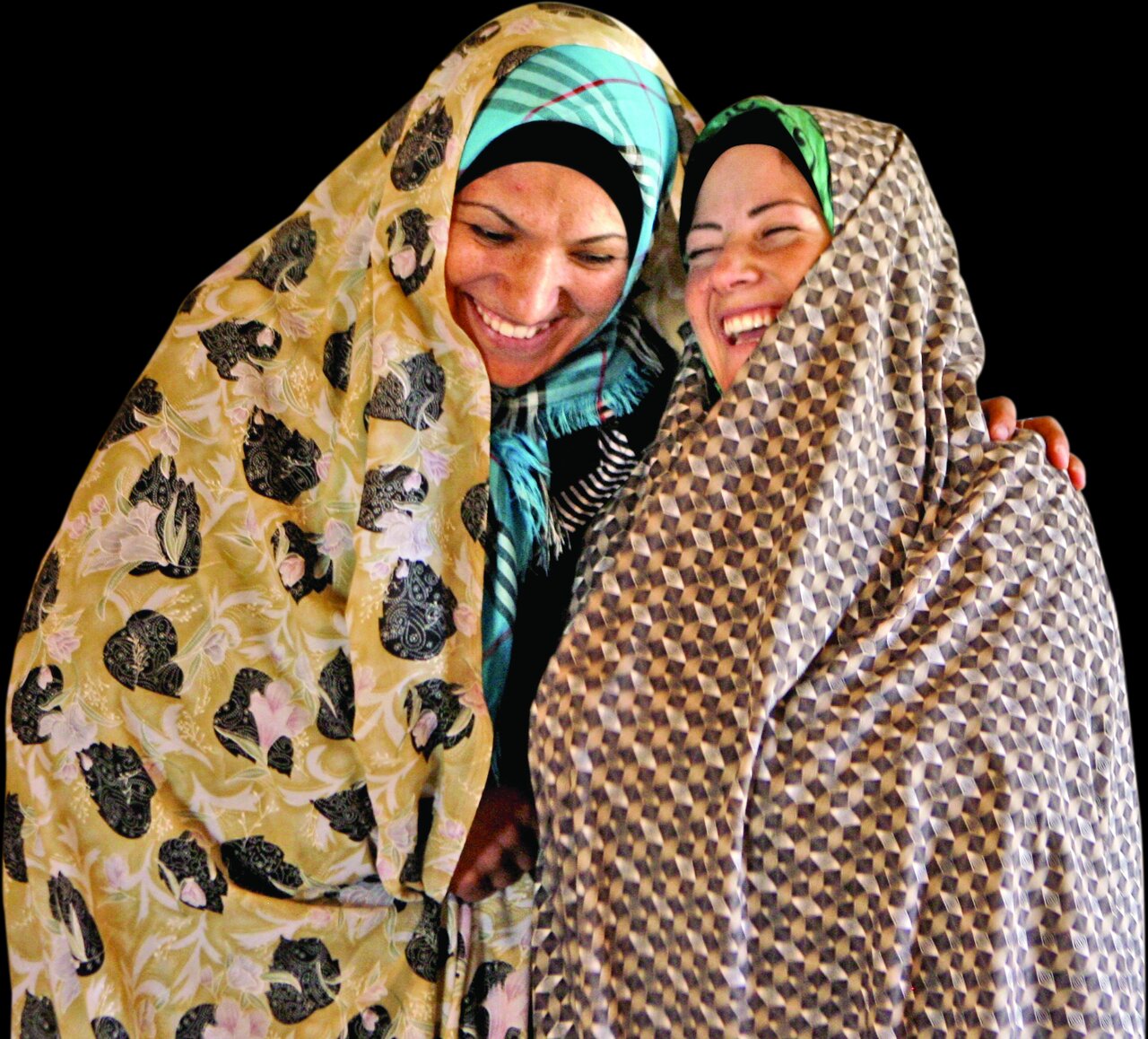 این ۲ عروس ایرانی صمیمیترین هووهای جهان شدند! | درباره مرد کاشمری که در یک روز ۲ دختر را به عقد خود درآورد