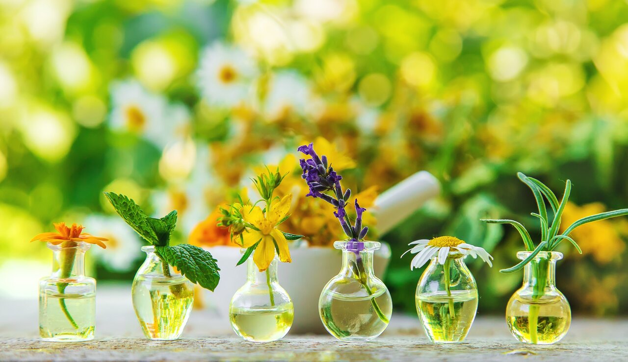 راز زنانی که در ۵۰ سالگی پوست صورت ۲۵ سالهها را دارند