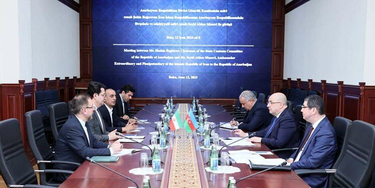 نشست عباس موسوي و مسئولان گمرگ آذربايجان