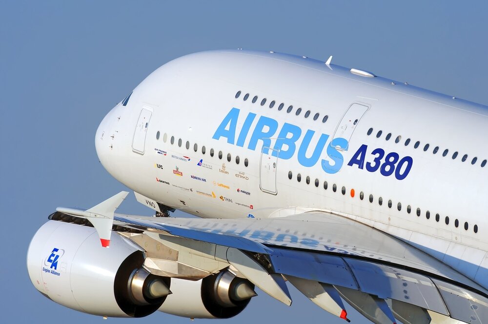 تیک آف هواپیما - Airbus 380 -  ایرباس ۳۸۰ - هواپیما