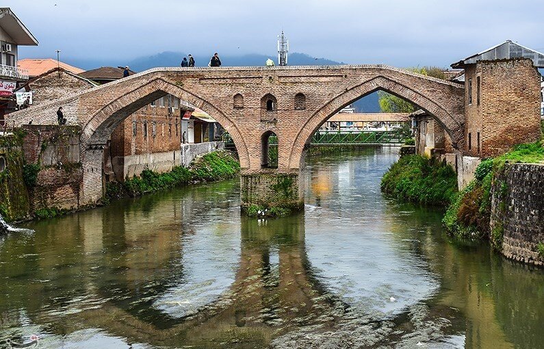 تصاویر پلهایی که با تخم مرغ ساخته شدند | این پل را پدر آقامحمدخان قاجار ساخت | این بناهای تخم مرغی را سیل هم نبرد! | ساخت یک بنای تاریخی با شیرشتر