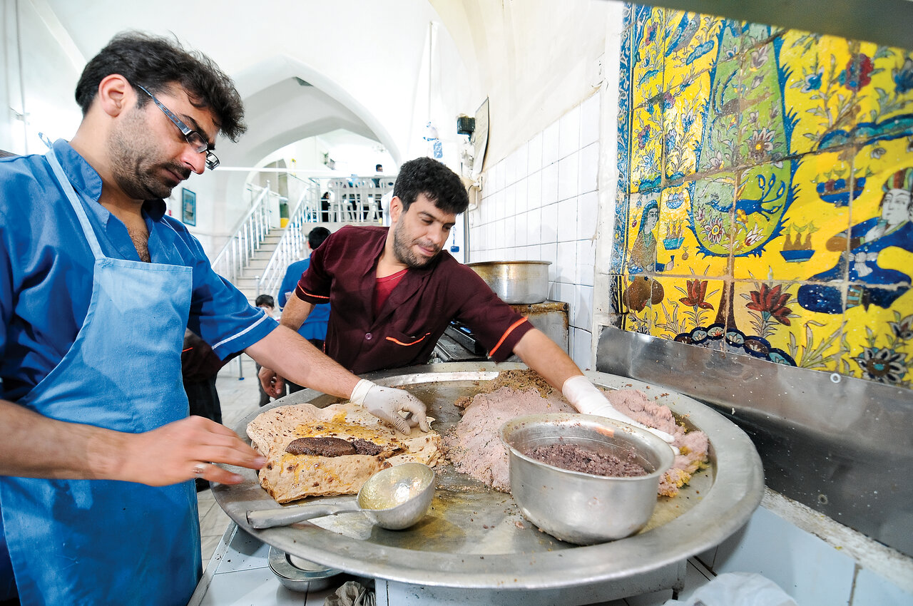 این خوراکیها را در اصفهان حتما امتحان کنید