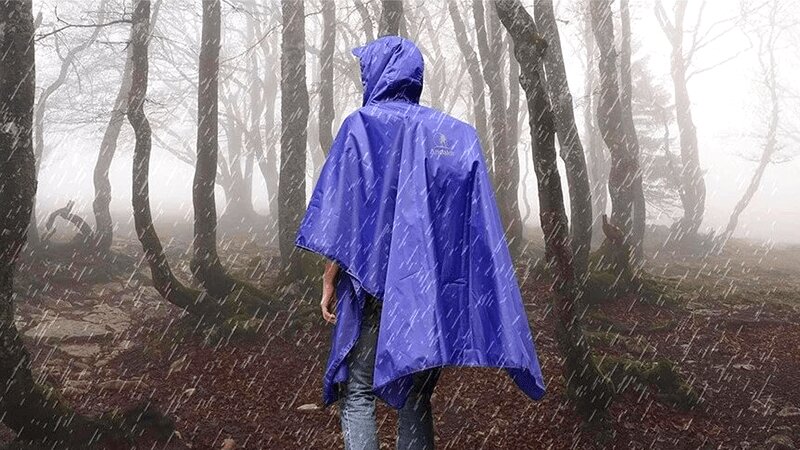 در طبیعتگردی و کمپینگ چی بپوشیم؟ | در سفرهای تابستانه و کمپینگ ۱۴ نکته را برای پوشیدن لباس رعایت کنید