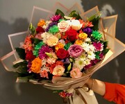 ایرانی‌ها بیشتر چه گل‌هایی را هدیه می‌دهند؟ ؛ ۶ شرط لازم برای خرید گل | روزی که رکورد خرید گل را در کشور می‌زند